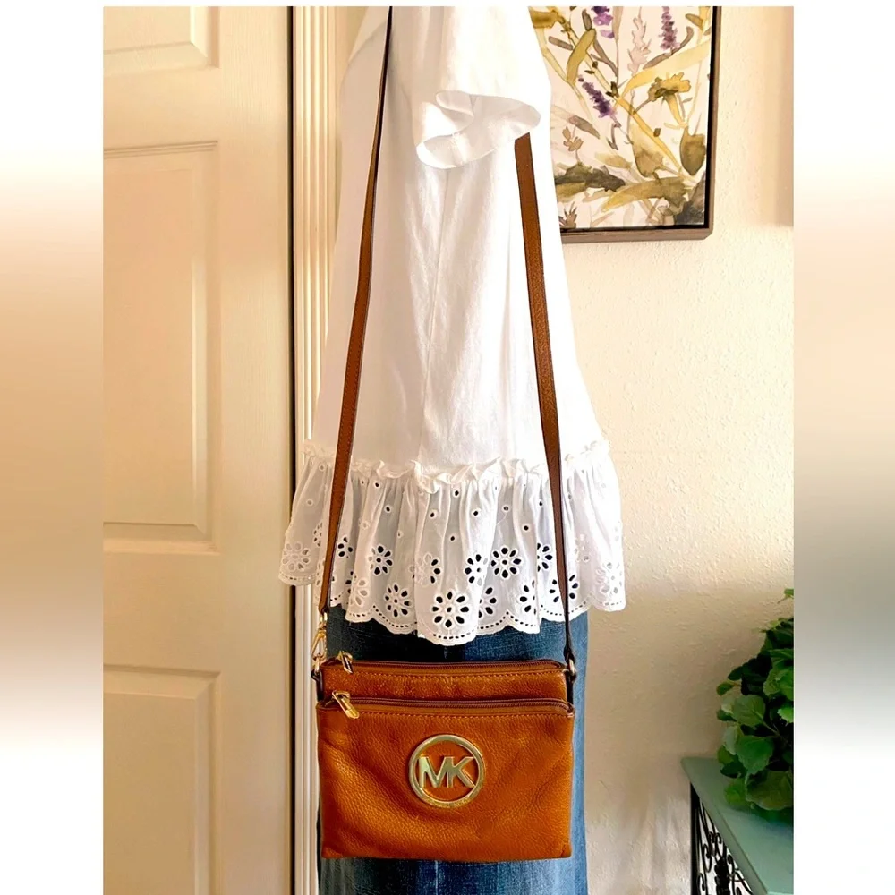 Michael Kors Tan Crossbody Bag with Signature Style - Picture 1 of 8